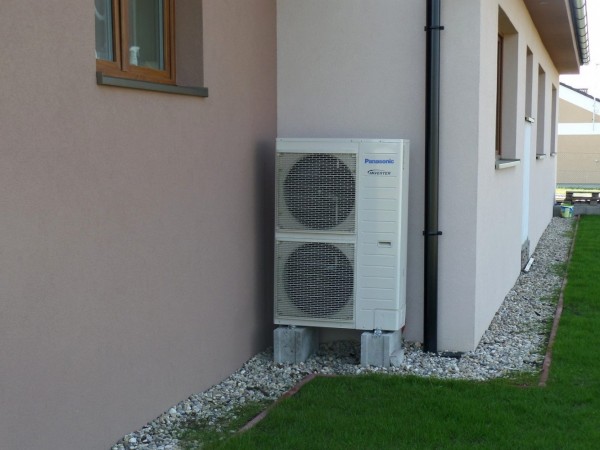 Rodinný dům s klimatizací v Dobříčkově